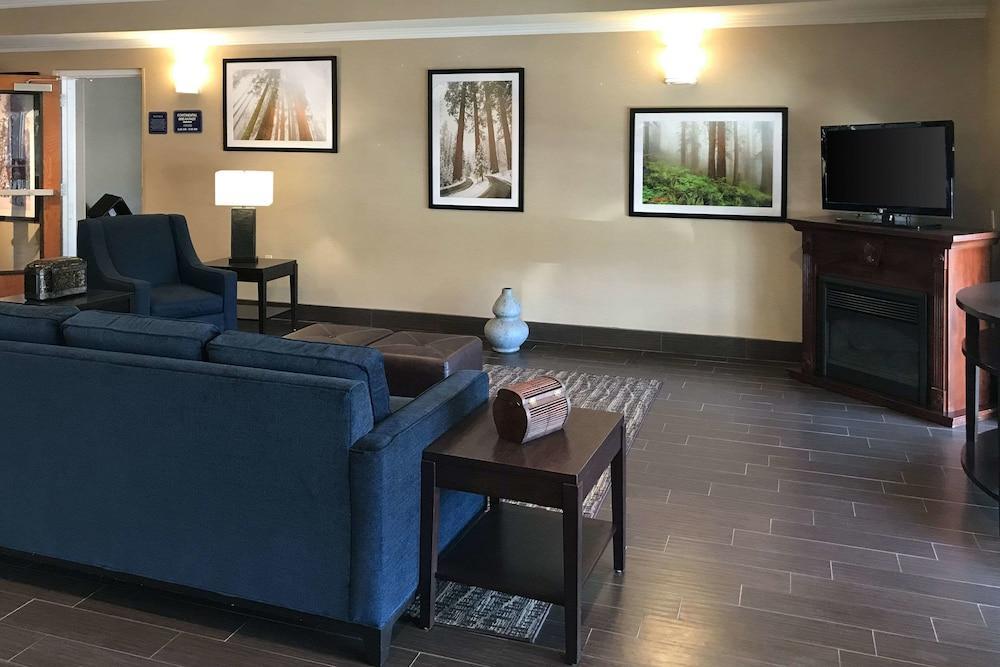 Comfort Suites Visalia - Convention Center Dış mekan fotoğraf
