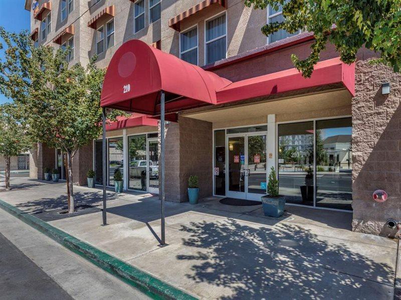 Comfort Suites Visalia - Convention Center Dış mekan fotoğraf
