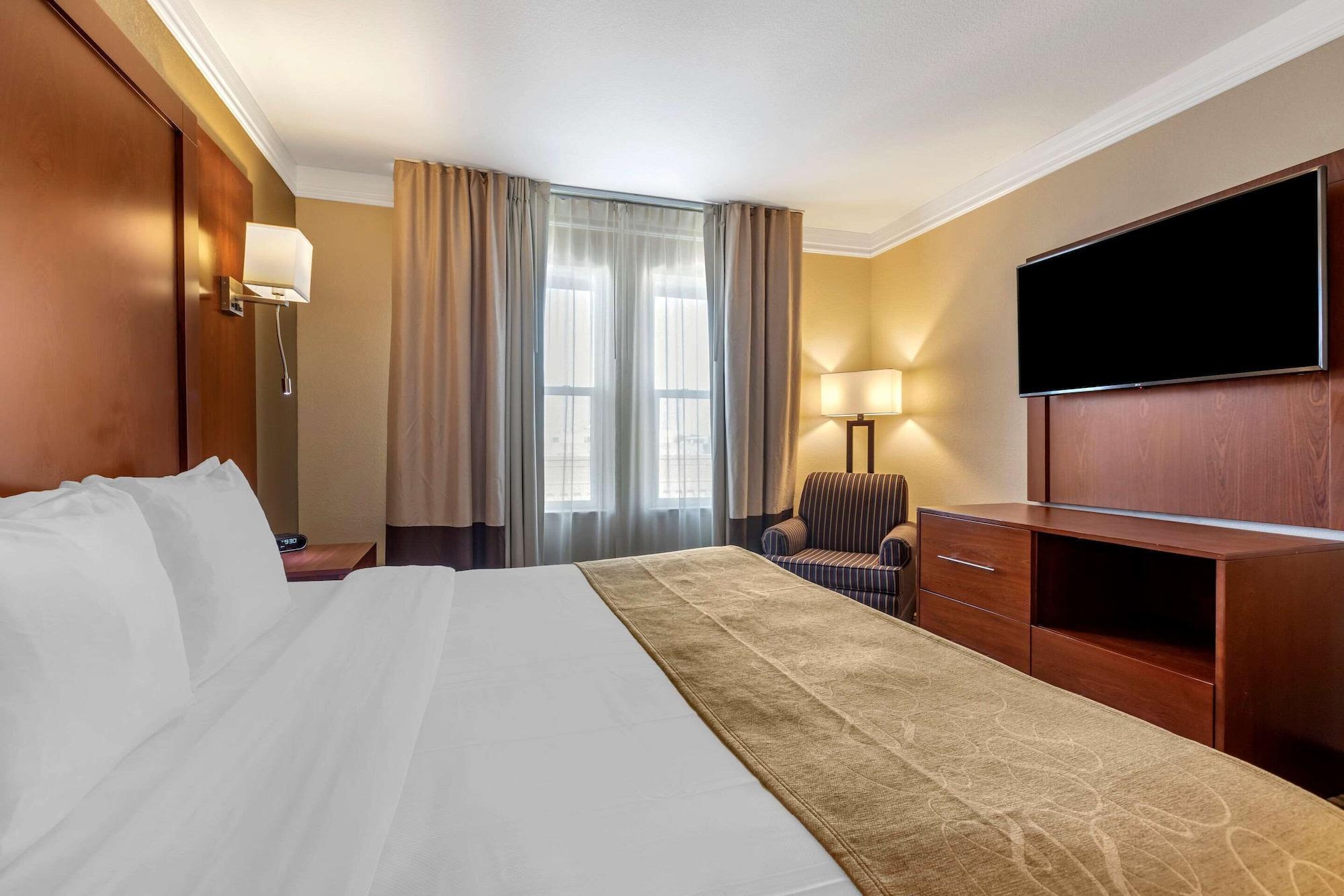 Comfort Suites Visalia - Convention Center Dış mekan fotoğraf