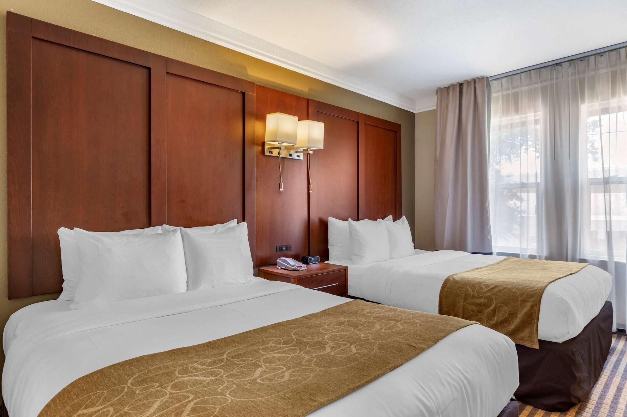 Comfort Suites Visalia - Convention Center Dış mekan fotoğraf