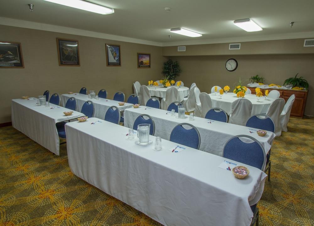 Comfort Suites Visalia - Convention Center Dış mekan fotoğraf