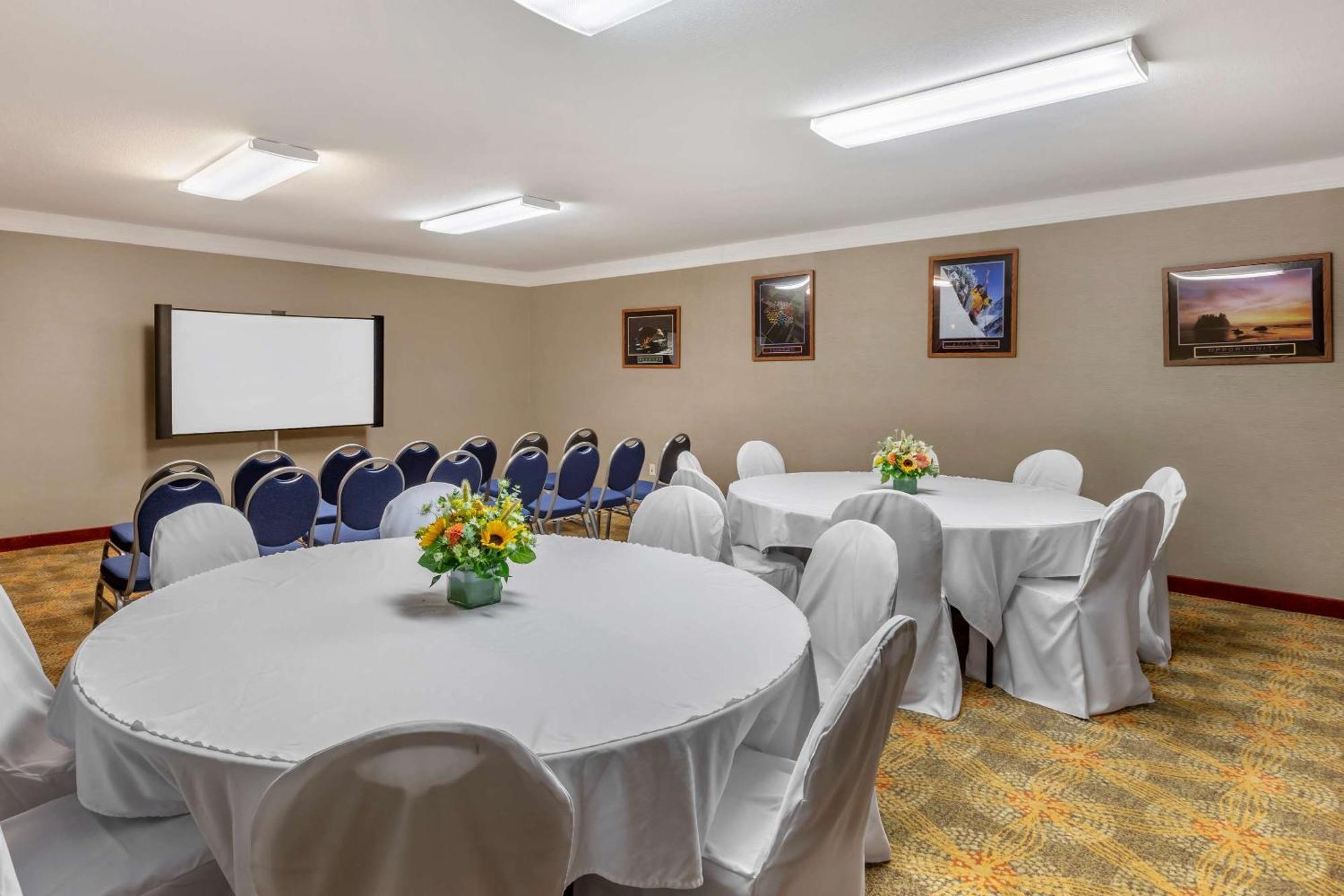Comfort Suites Visalia - Convention Center Dış mekan fotoğraf