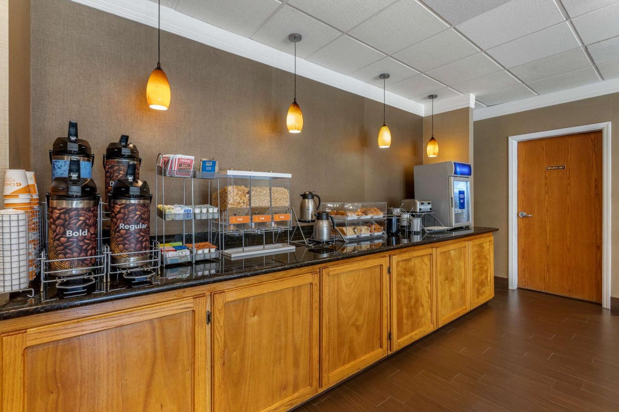 Comfort Suites Visalia - Convention Center Dış mekan fotoğraf