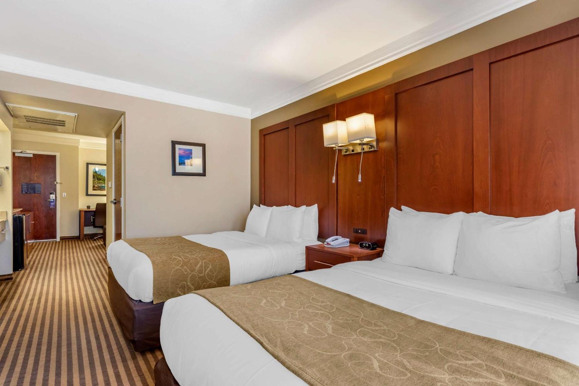 Comfort Suites Visalia - Convention Center Dış mekan fotoğraf