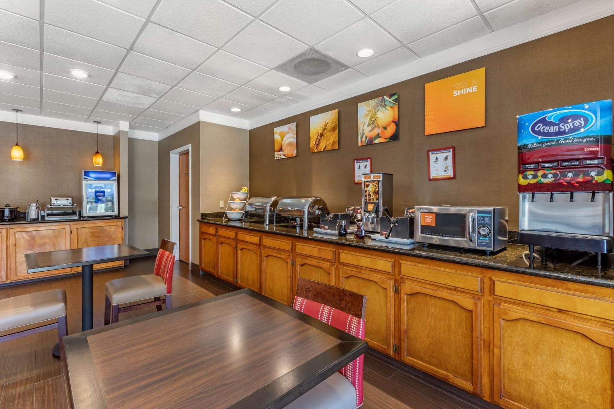 Comfort Suites Visalia - Convention Center Dış mekan fotoğraf