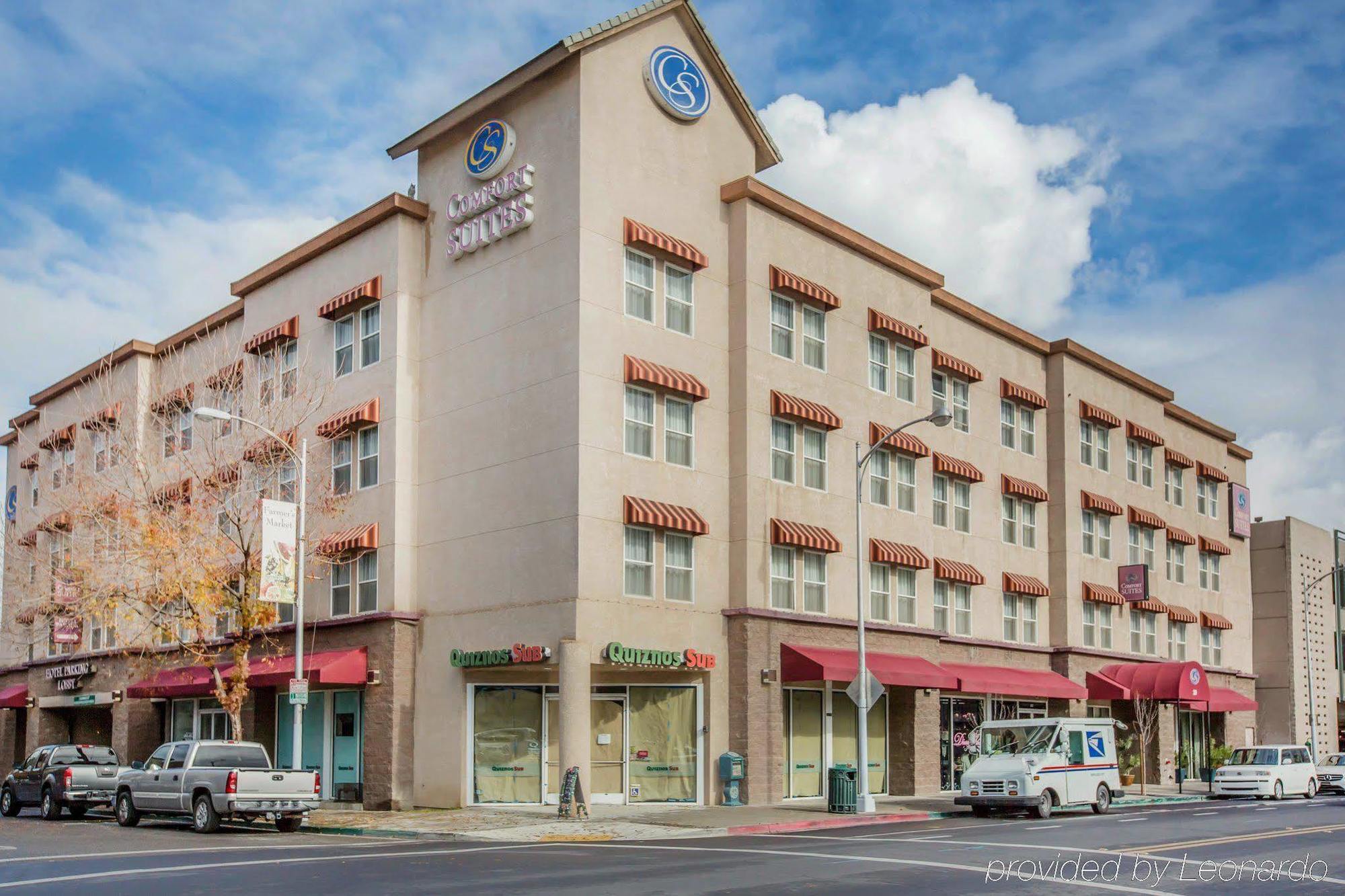 Comfort Suites Visalia - Convention Center Dış mekan fotoğraf