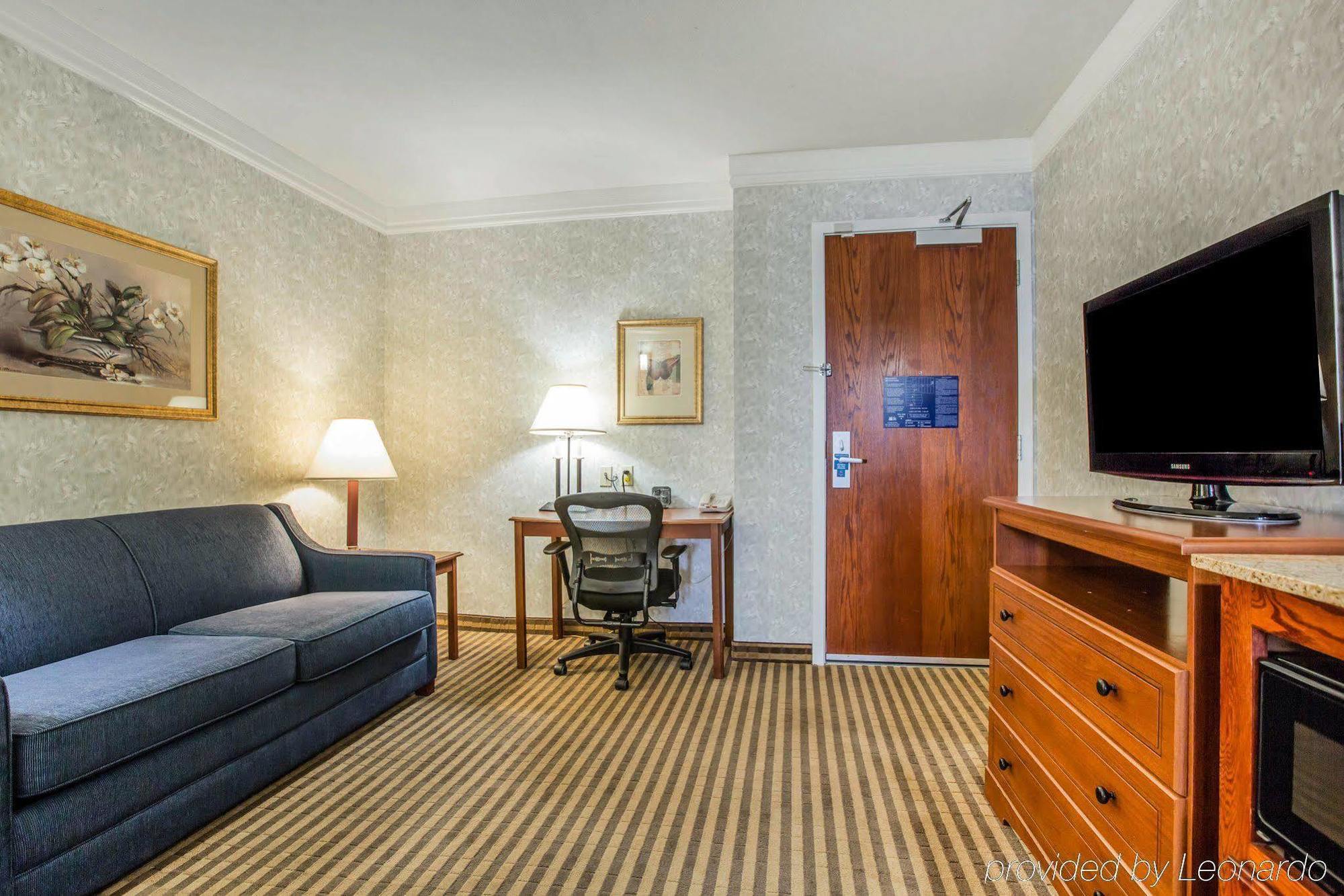 Comfort Suites Visalia - Convention Center Dış mekan fotoğraf