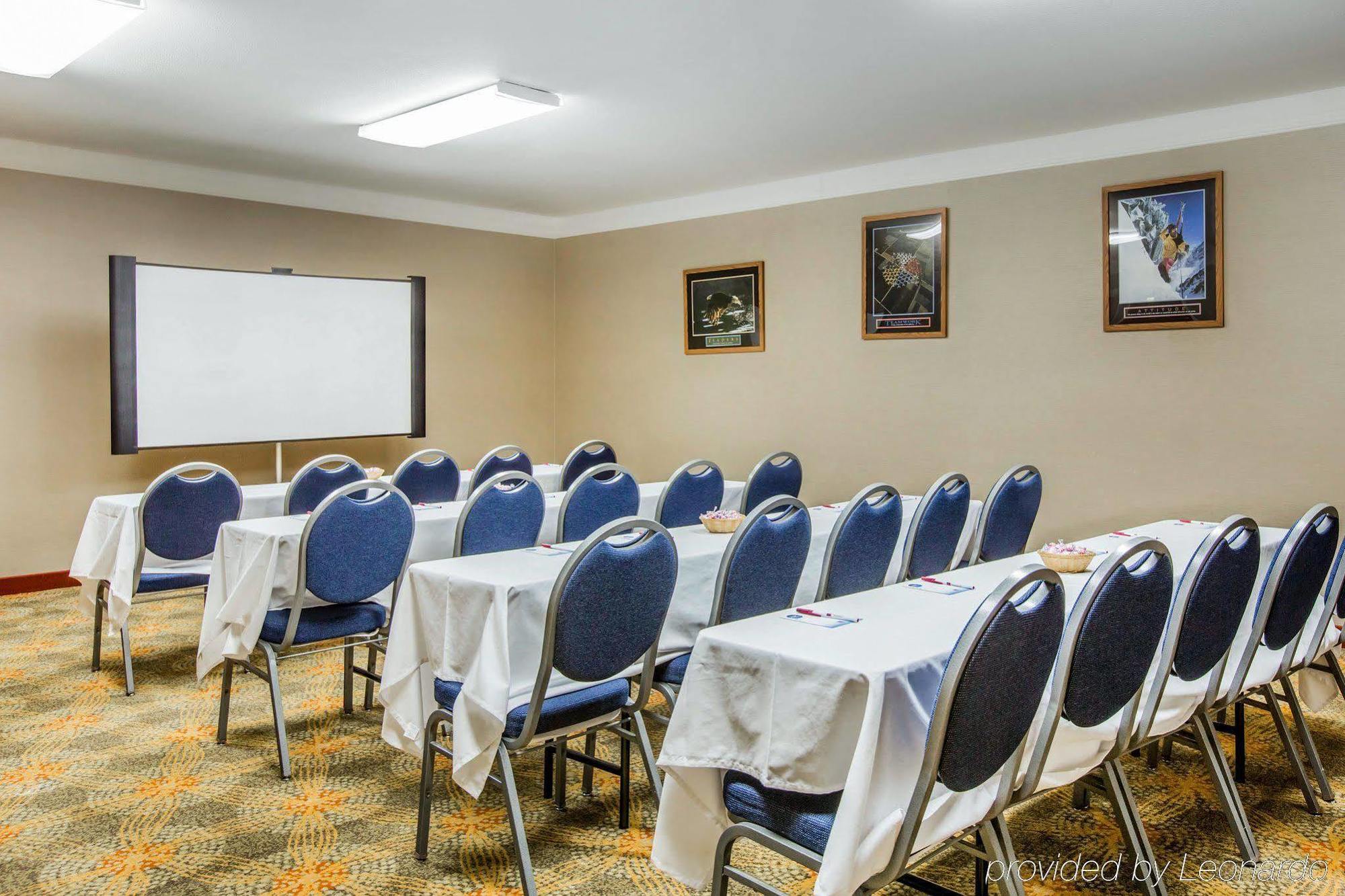 Comfort Suites Visalia - Convention Center Dış mekan fotoğraf